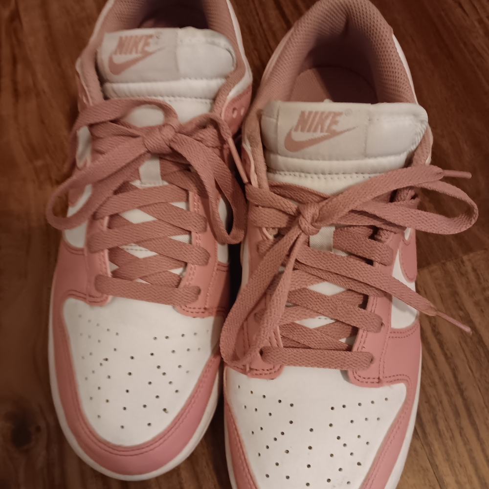Nike Panda Dunks Women’s White and Pink Low-Top Sneakers Excellent Condition